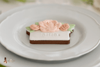 Marque-place "Sauge et rose poudrée" - Les Biscuits de Gaby