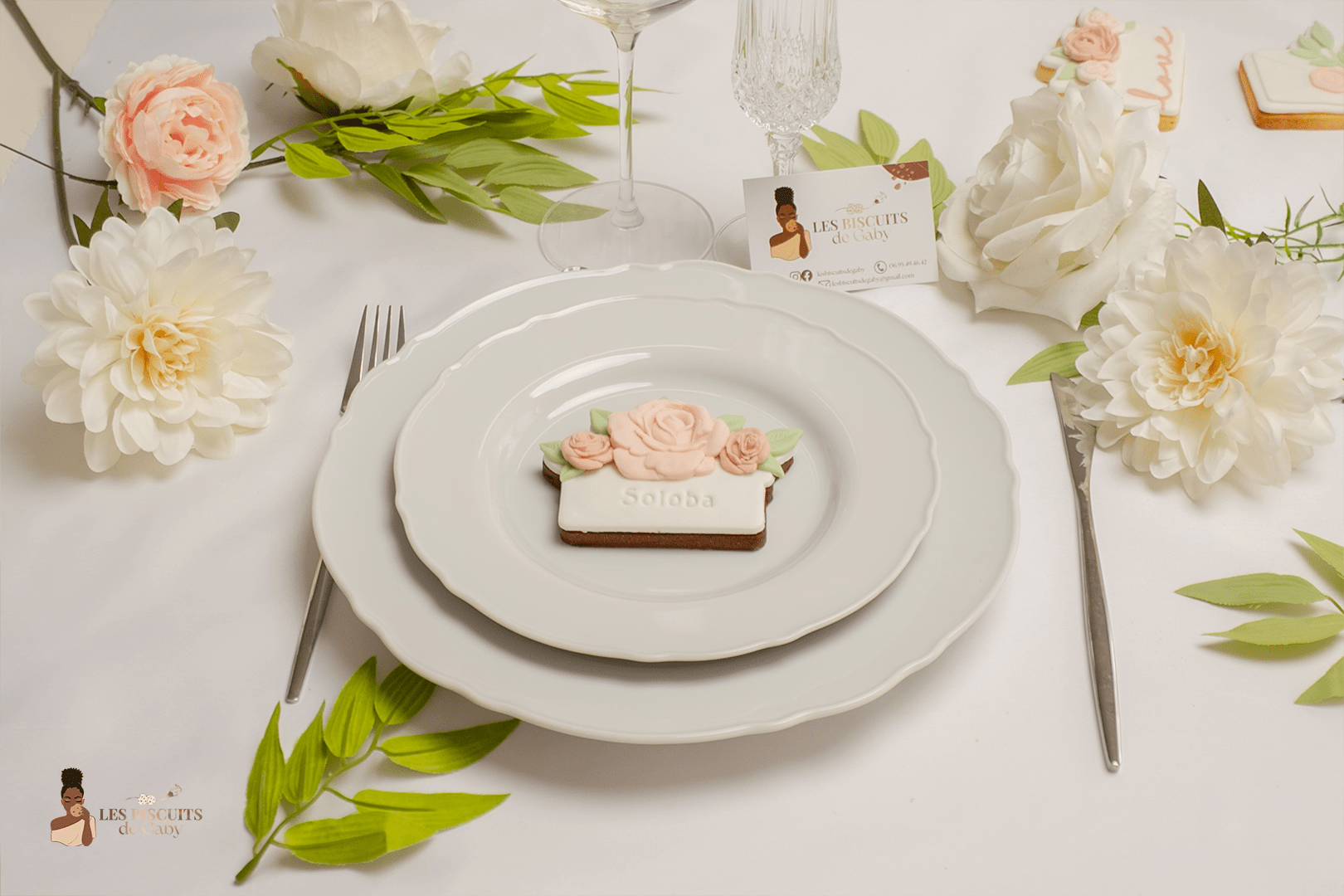 Marque-place "Sauge et rose poudrée" - Les Biscuits de Gaby